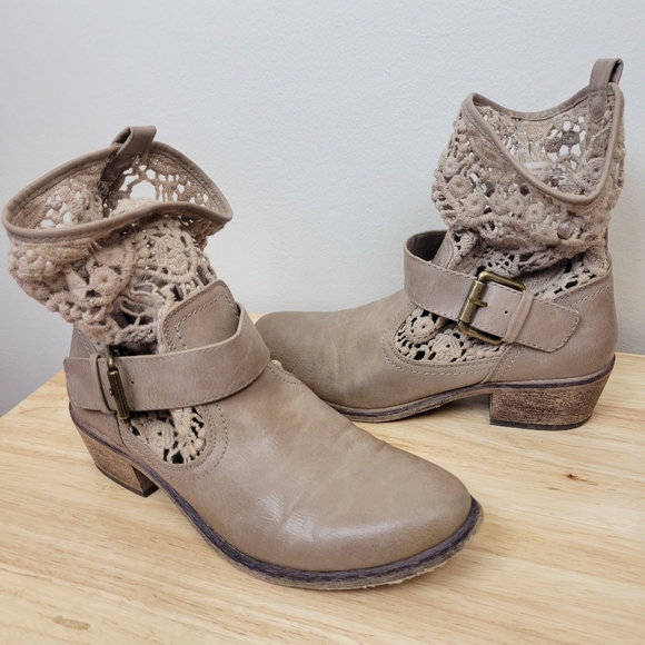 BareTraps Palena Slouchy Lace Boots in Distressed Taupe Size 7.5M Cowboy Western - Picture 5 of 15